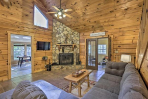 Bear Paw Cabin with Game Room and Resort Amenities!
